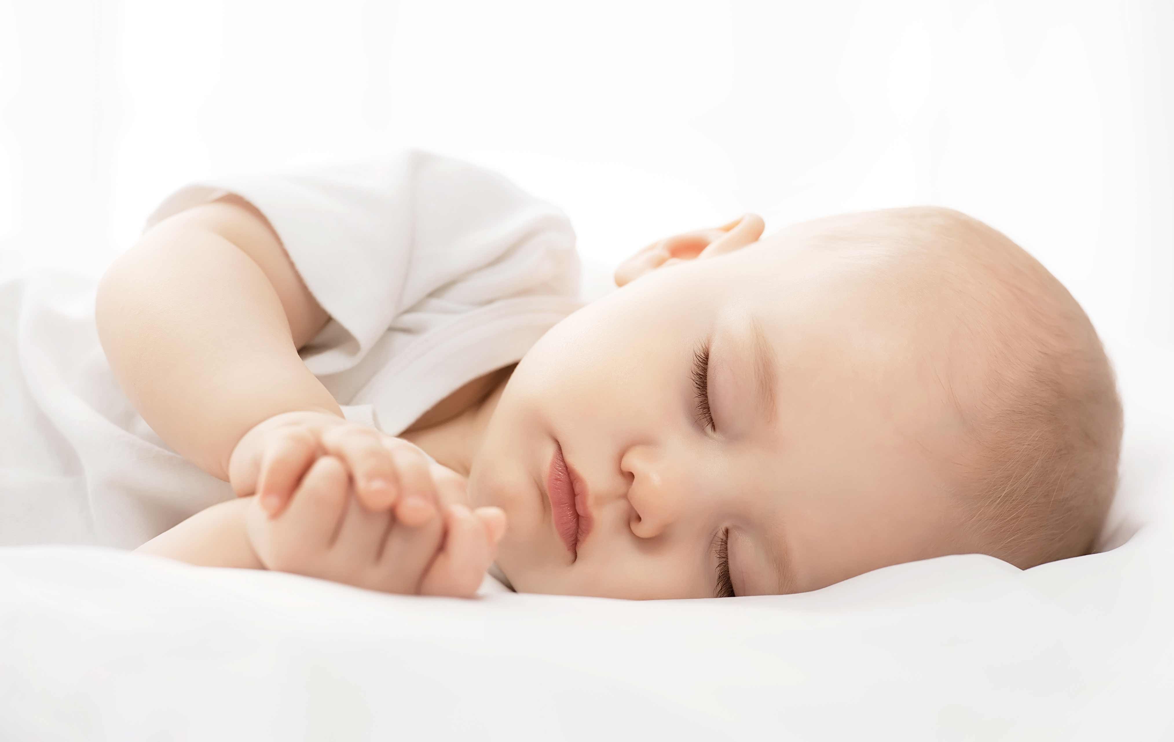 دلایل اصلی نخوابیدن کودک